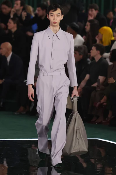 Look 20